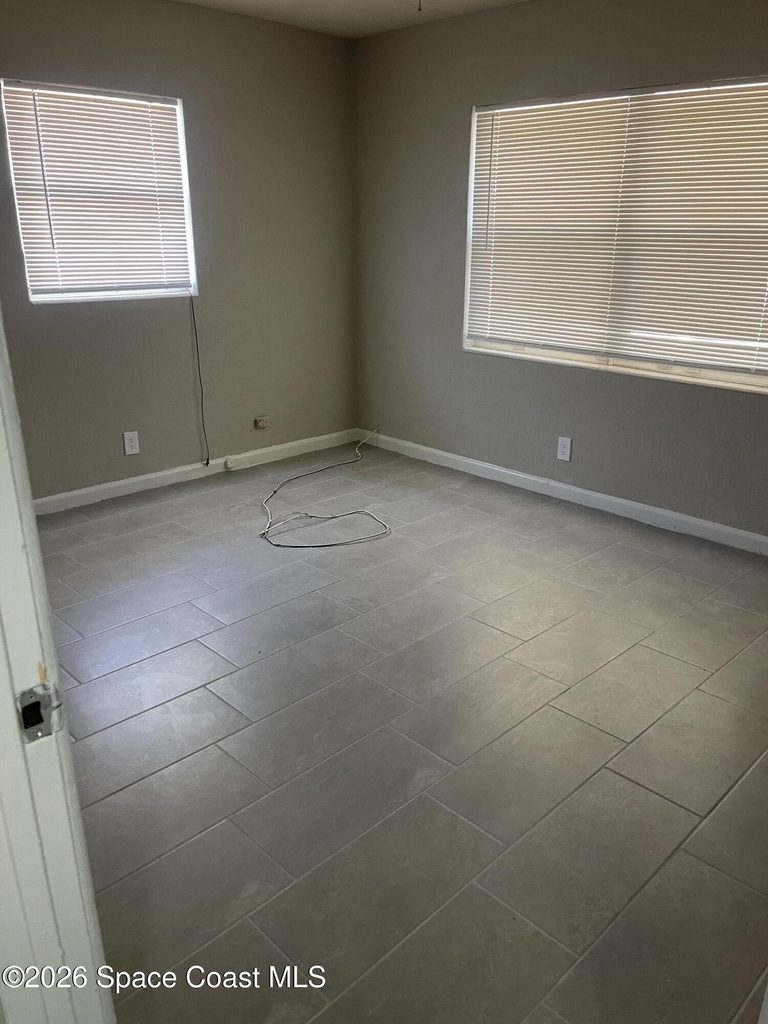 1400 Hillcrest Drive - Photo 10
