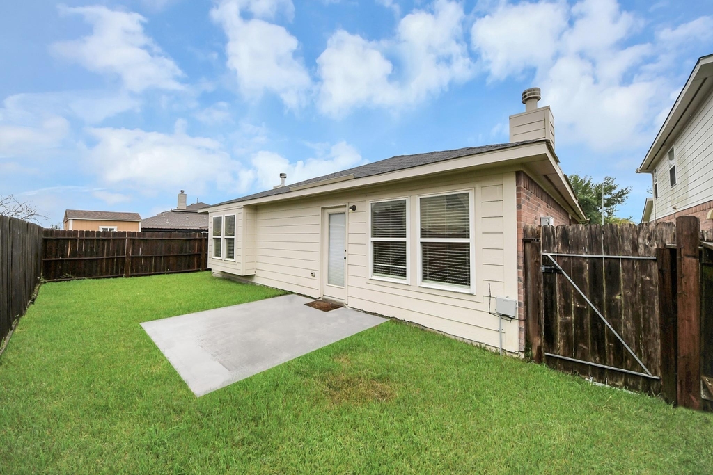 2222 Summit Meadow Drive - Photo 33