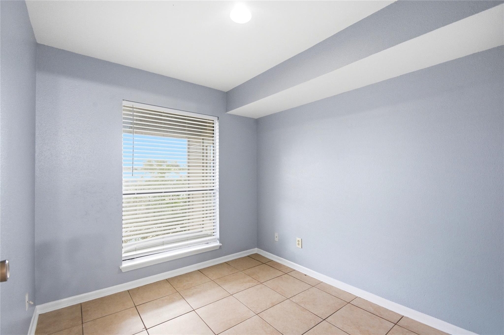 8918 Bissonnet Street - Photo 15