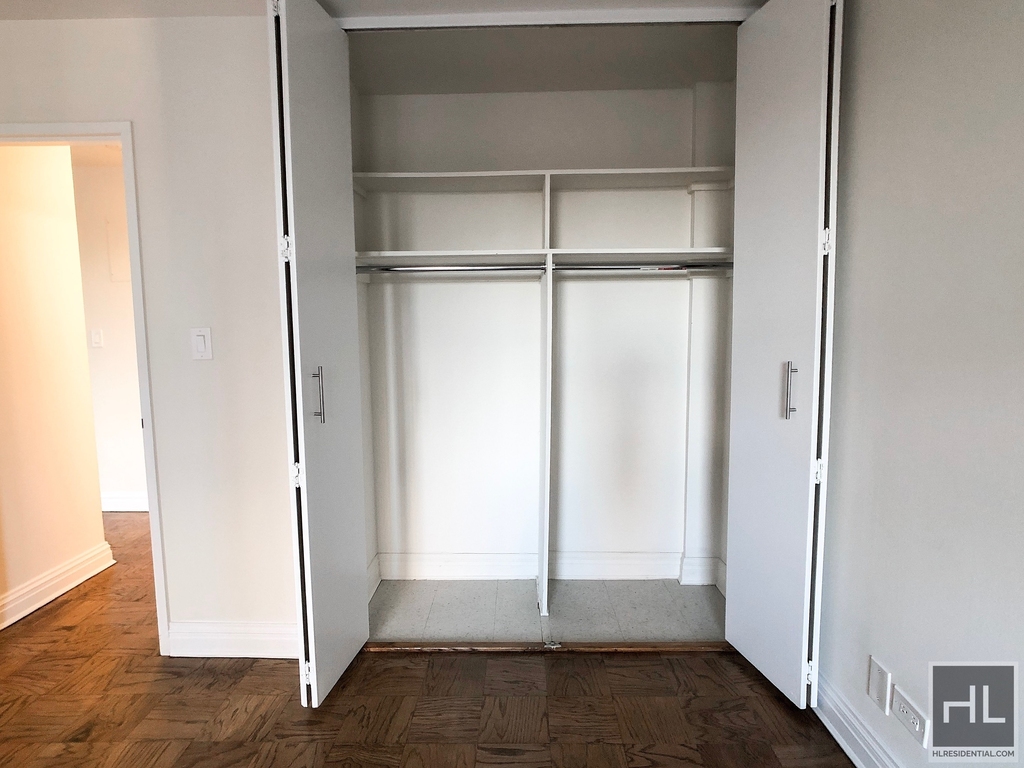 East 71st Street - Photo 2