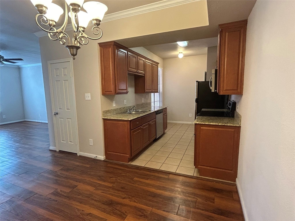 2255 Braeswood Park Drive - Photo 12
