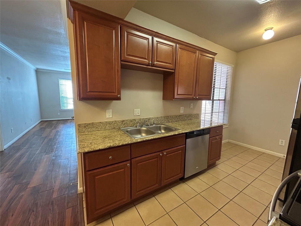 2255 Braeswood Park Drive - Photo 15