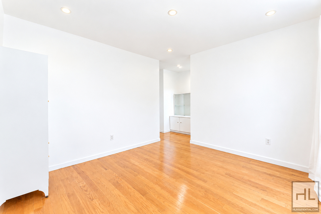 78 Street - Photo 5