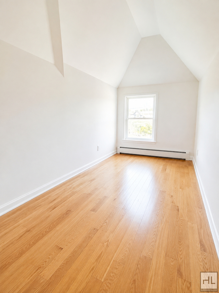 East Tremont Avenue - Photo 5