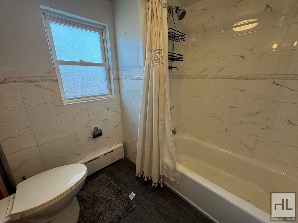 East Tremont Avenue - Photo 6