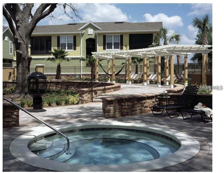10025 Courtney Palms Boulevard - Photo 7
