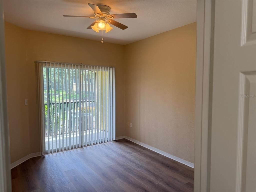 10025 Courtney Palms Boulevard - Photo 14