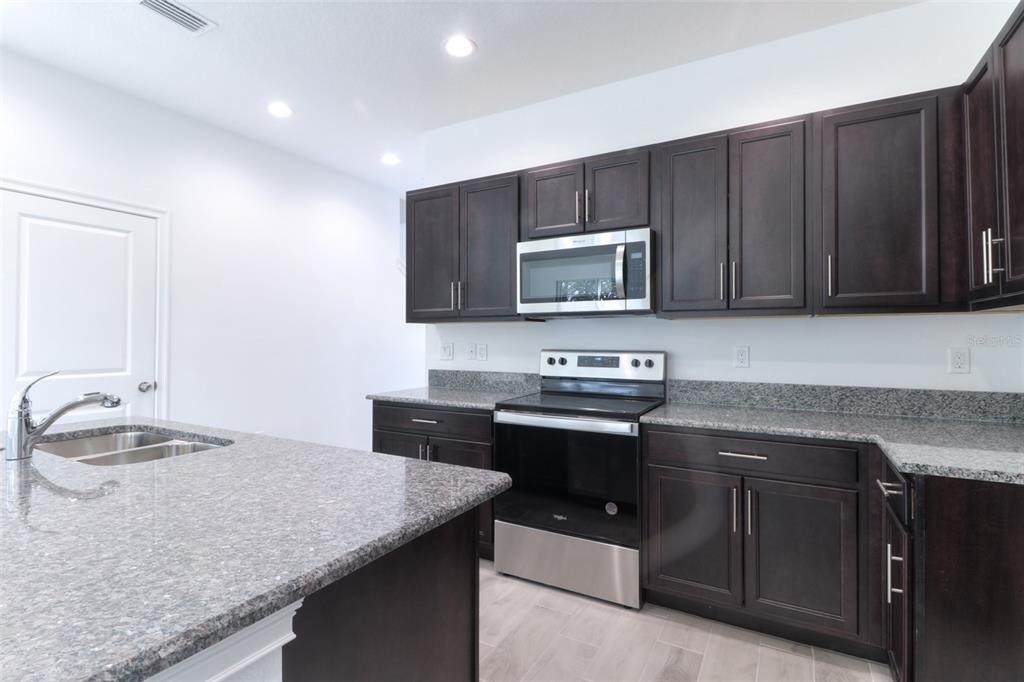 3407 E Louisiana Avenue - Photo 9