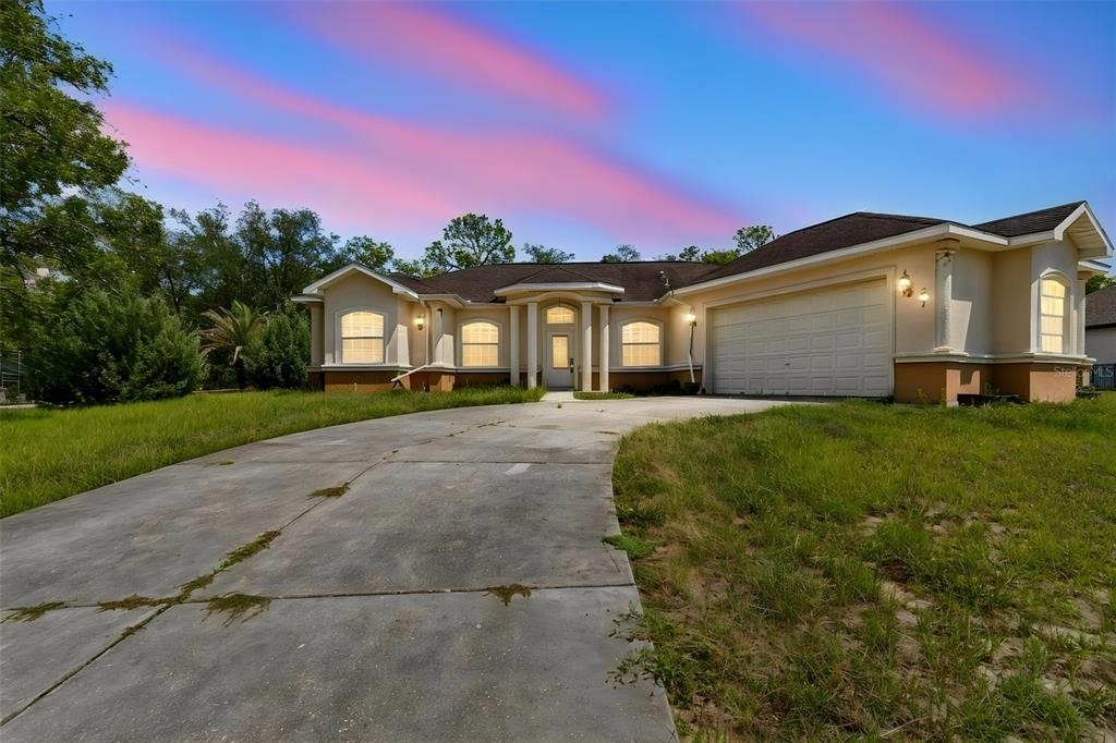 37 Greenpark Boulevard - Photo 0
