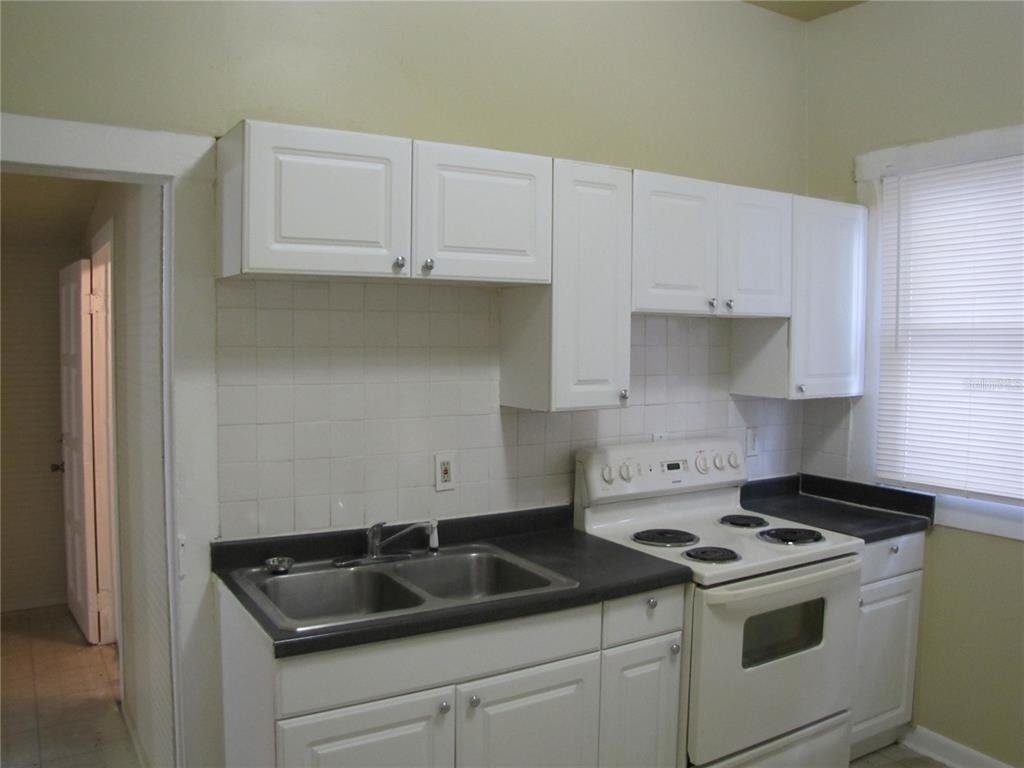 1026 E 15th Avenue - Photo 6