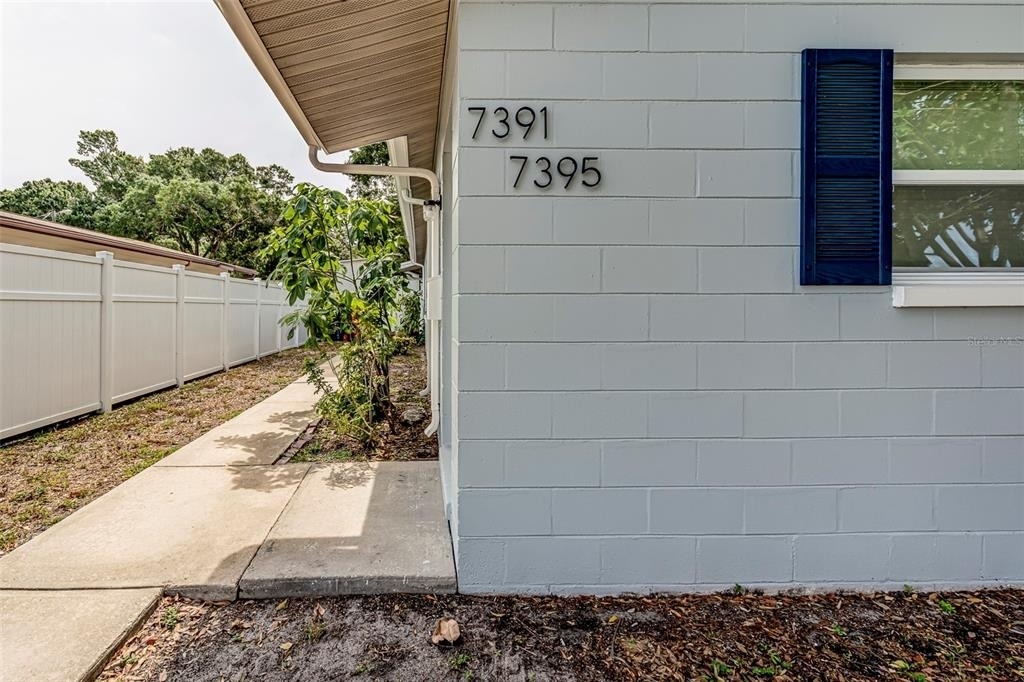 7391 34th Street N - Photo 24