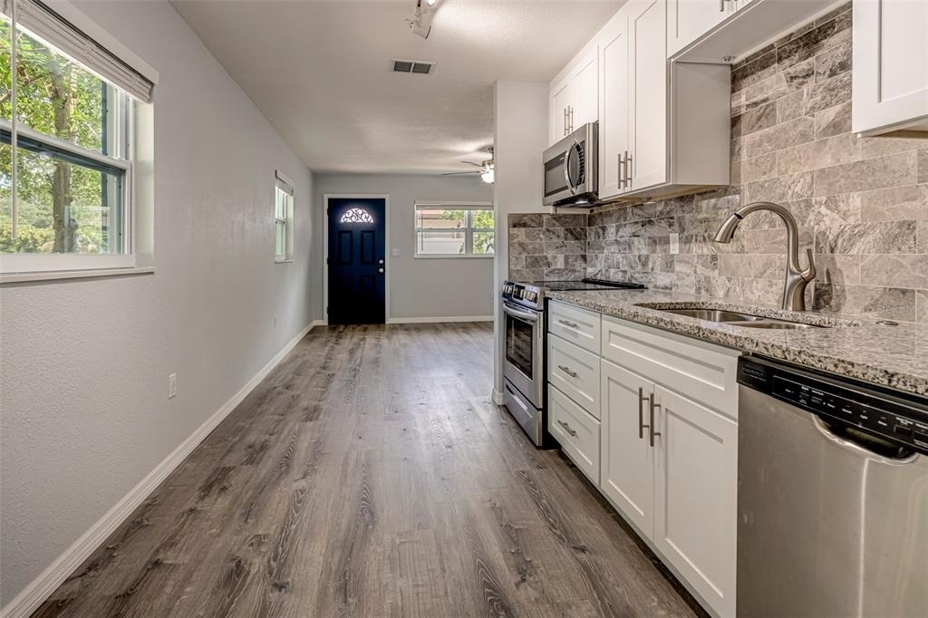 7391 34th Street N - Photo 8
