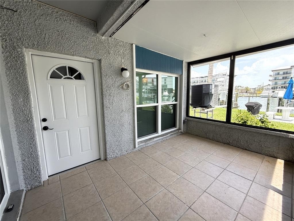 179 Medallion Blvd - Photo 2