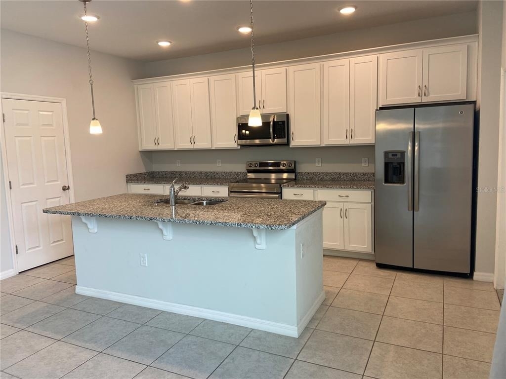 5029 Avalon Park Boulevard - Photo 5