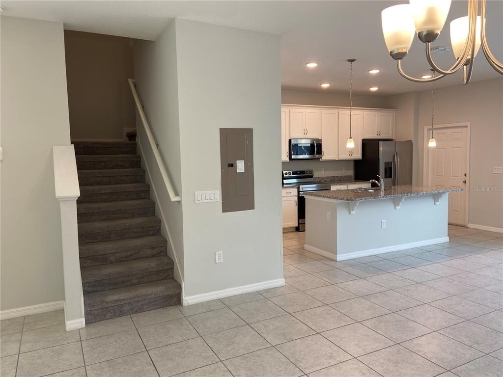 5029 Avalon Park Boulevard - Photo 3