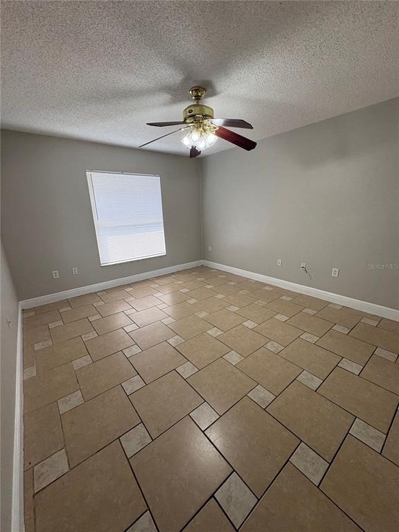 305 Colonade Court - Photo 13