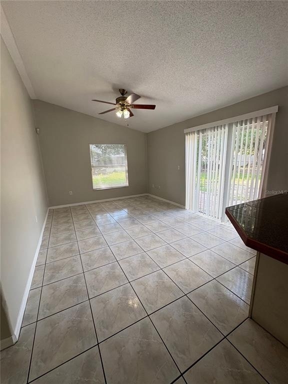 305 Colonade Court - Photo 4