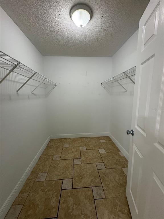 305 Colonade Court - Photo 18