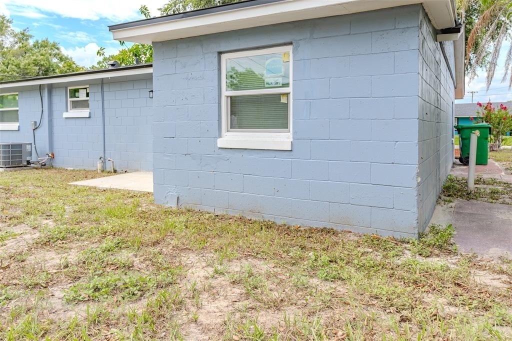 217 Betty Avenue S - Photo 29