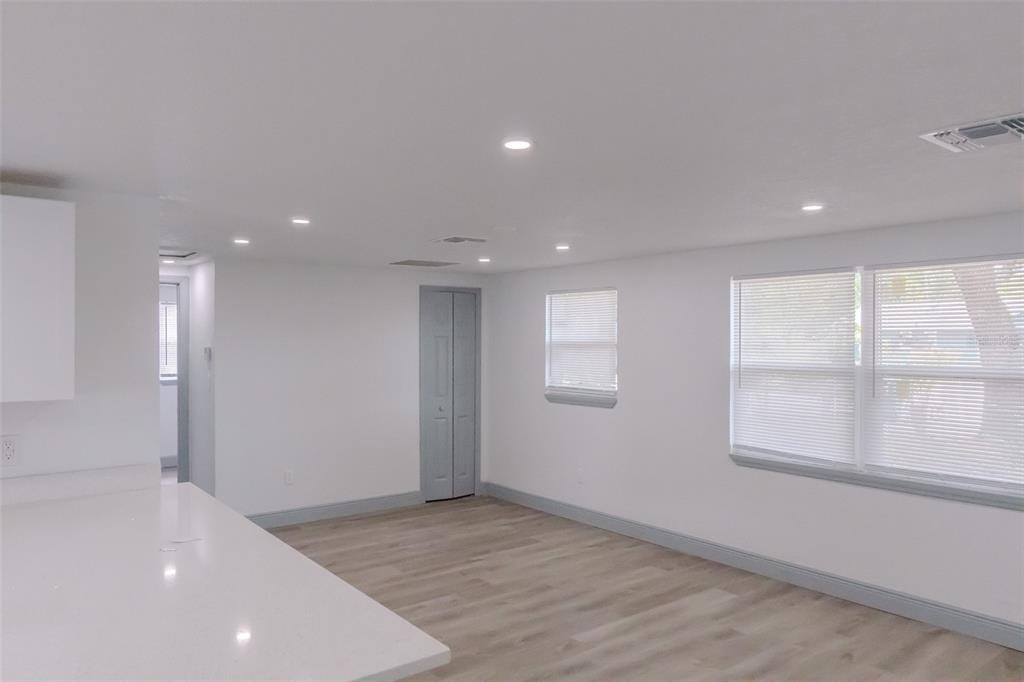 217 Betty Avenue S - Photo 16