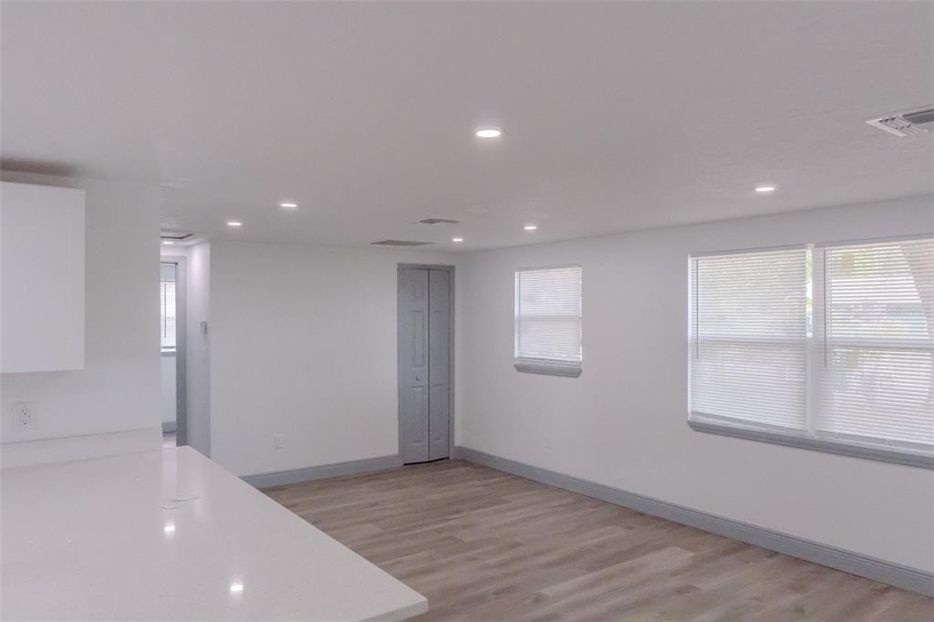217 Betty Avenue S - Photo 15