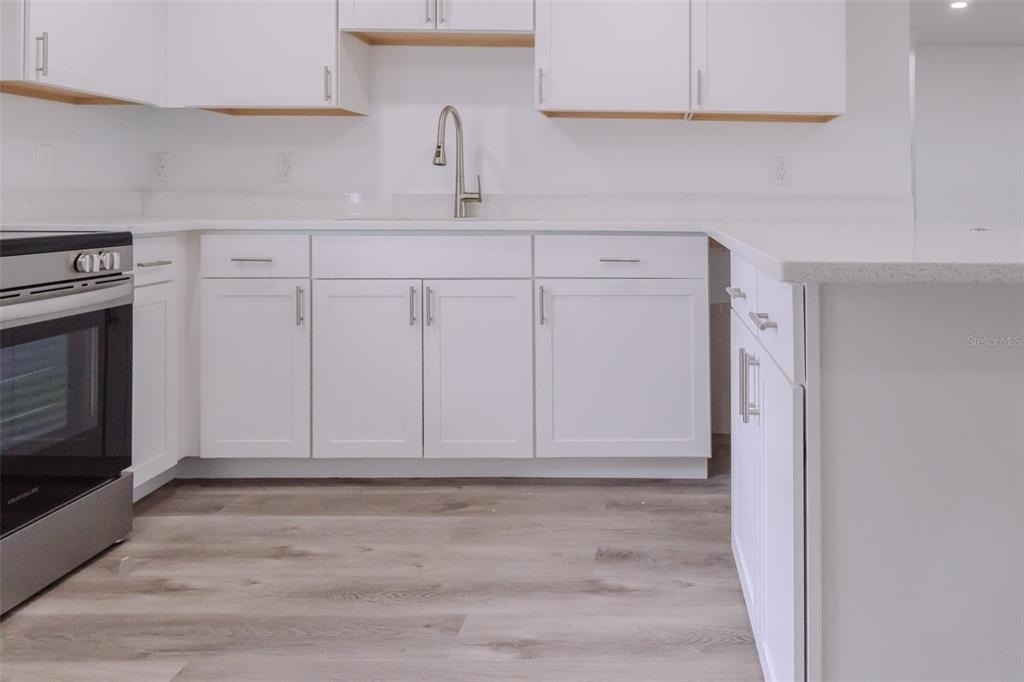 217 Betty Avenue S - Photo 17