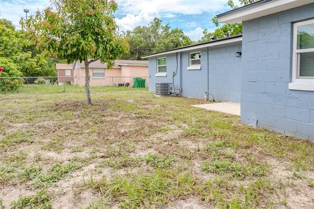217 Betty Avenue S - Photo 30