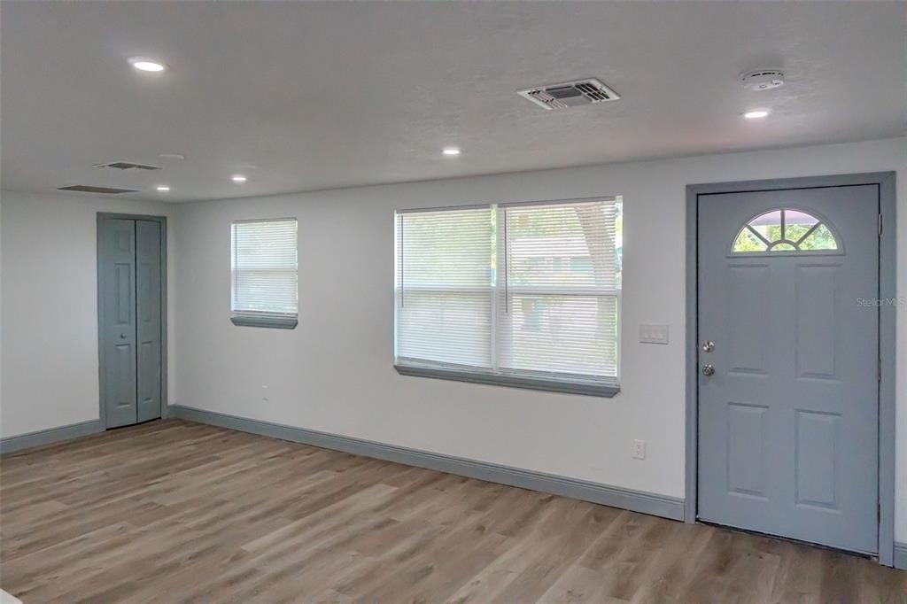 217 Betty Avenue S - Photo 11