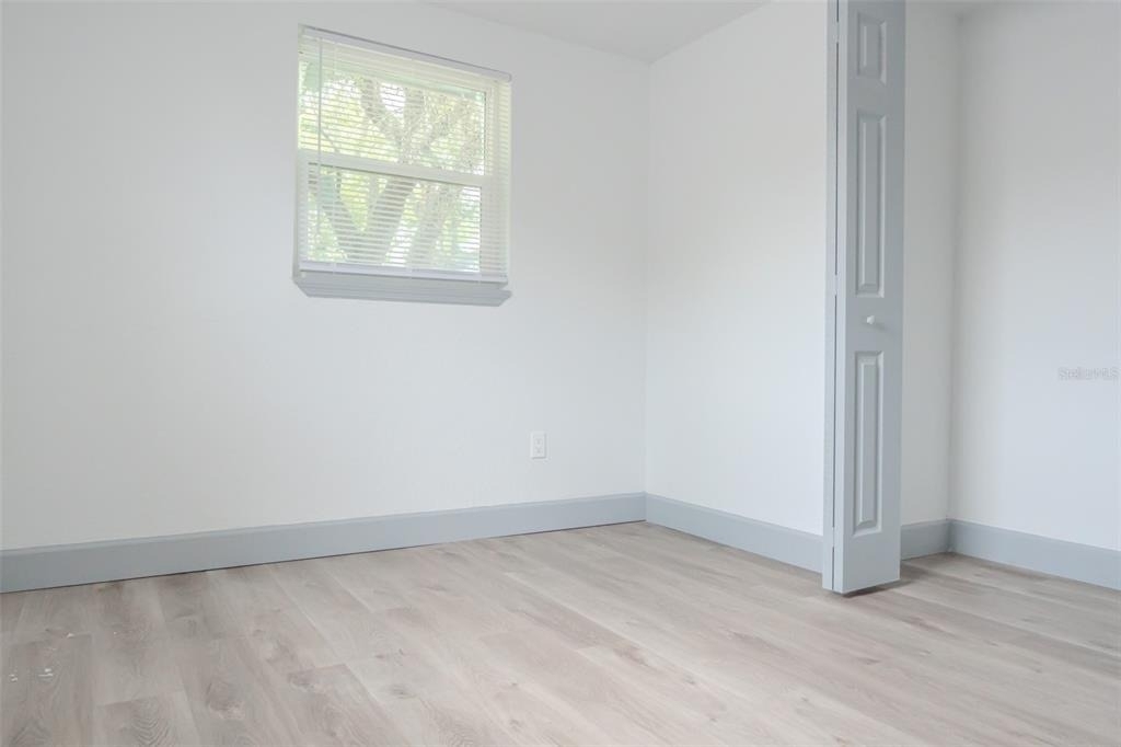 217 Betty Avenue S - Photo 26