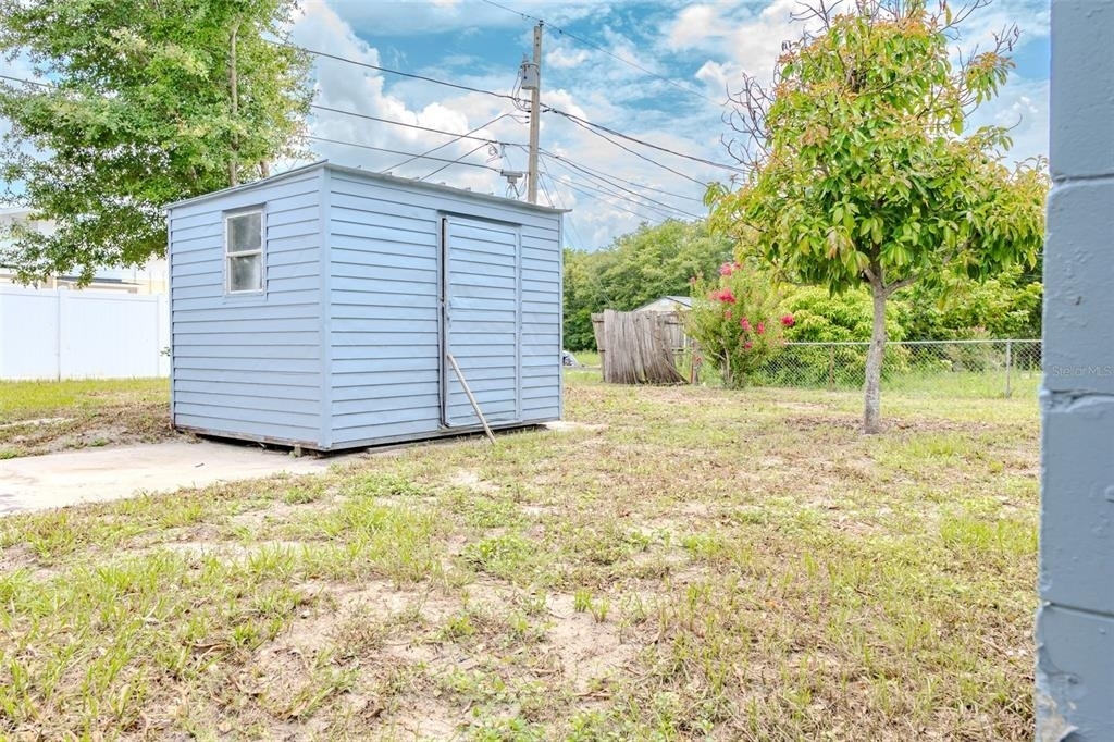 217 Betty Avenue S - Photo 28