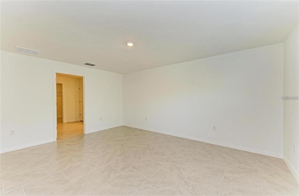1485 Pulaski Street - Photo 3