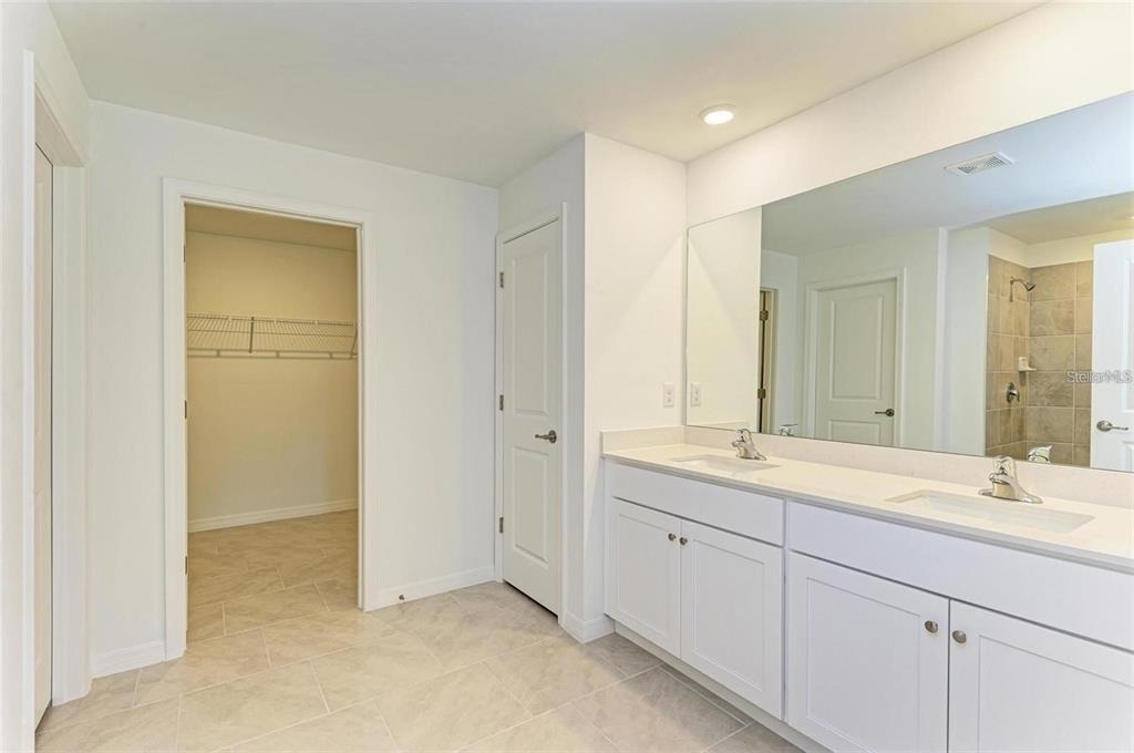 1485 Pulaski Street - Photo 4