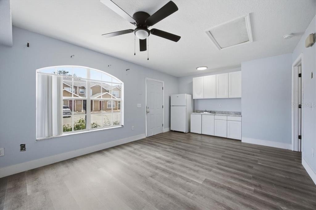 713 Washington Palm Loop - Photo 3