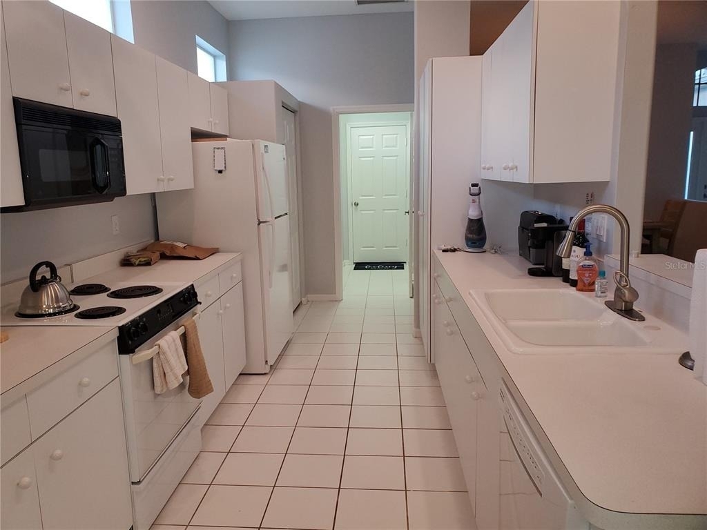 1141 Southlake Court - Photo 7