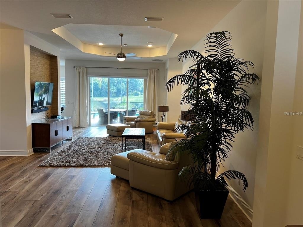 12051 Thornhill Court - Photo 5