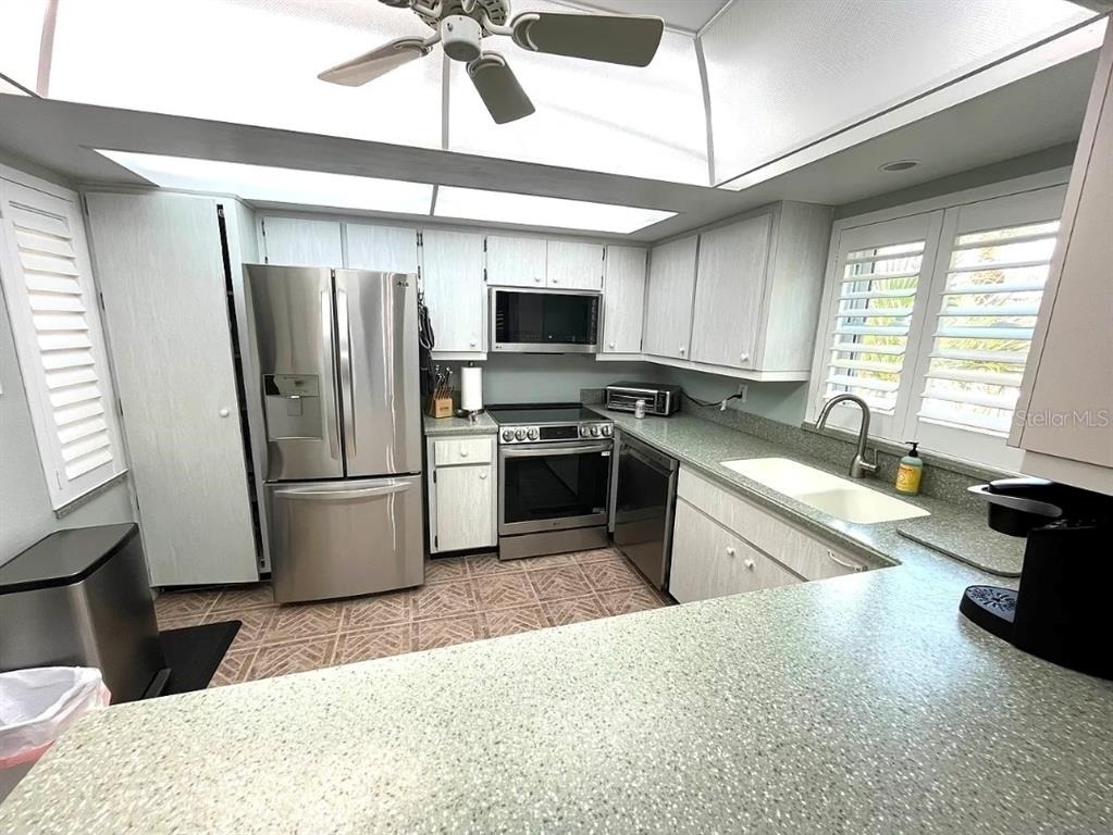 1250 N Portofino Drive - Photo 3
