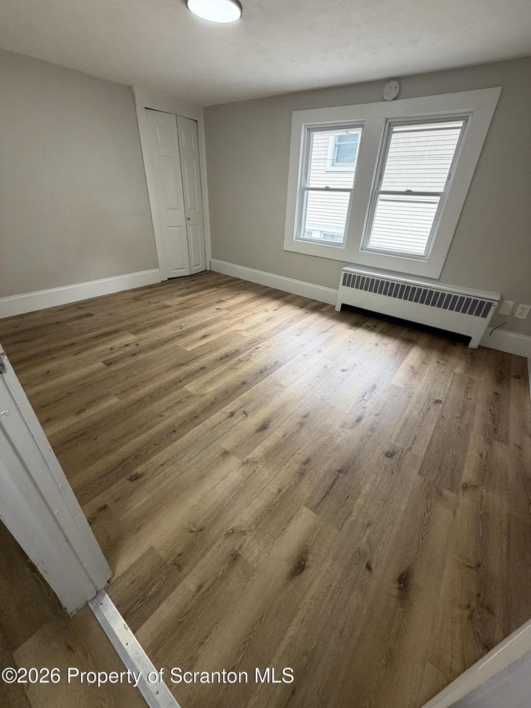 77 St Clair Street - Photo 4