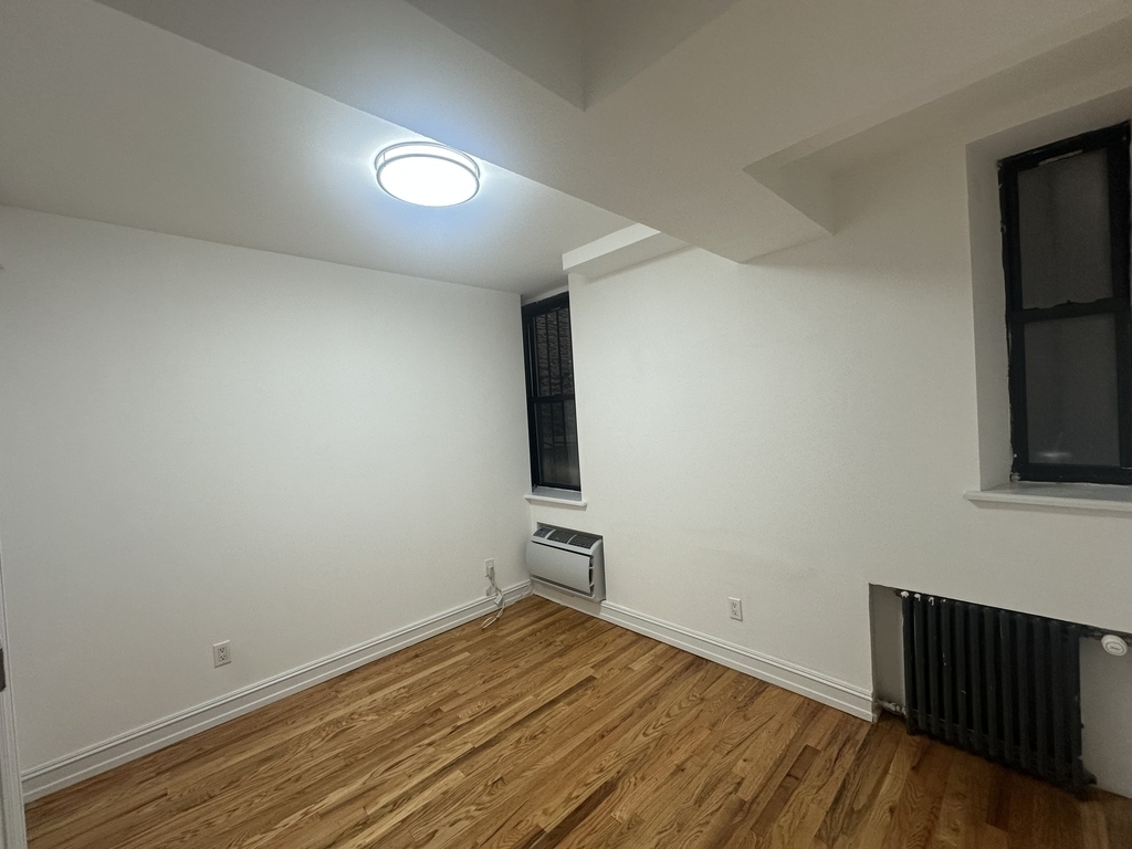 440 East 78th Street - Photo 3