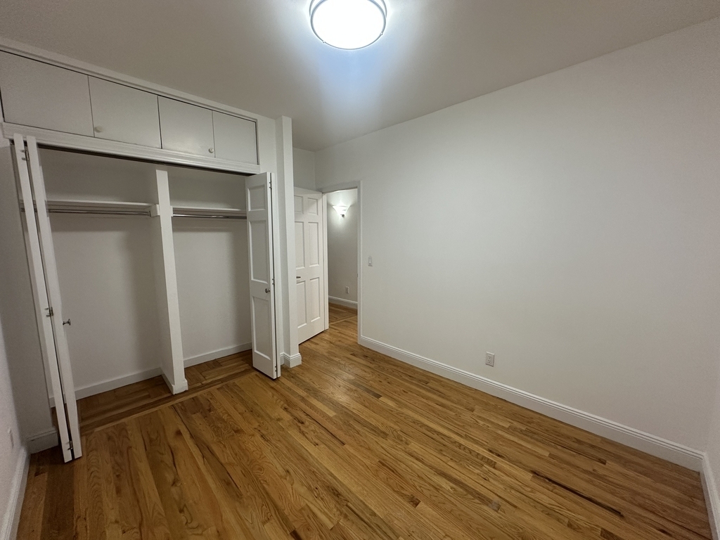 440 East 78th Street - Photo 4