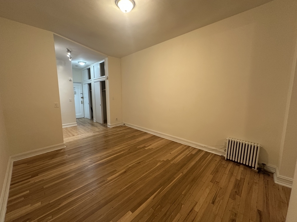 226 East 74th Street - Photo 4