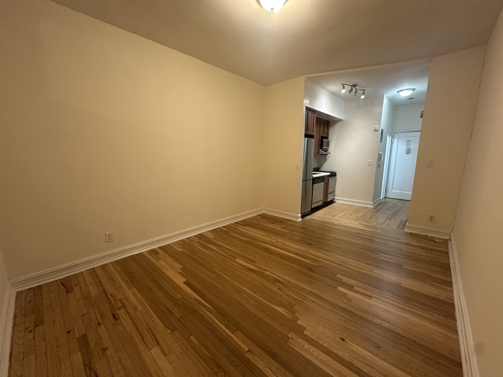 226 East 74th Street - Photo 5