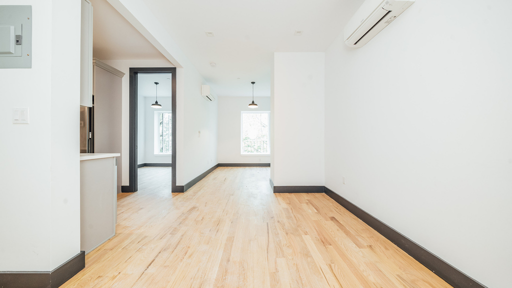 921 Gates Ave - Photo 6