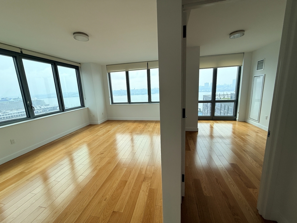 57th St & 11th Ave - Photo 1