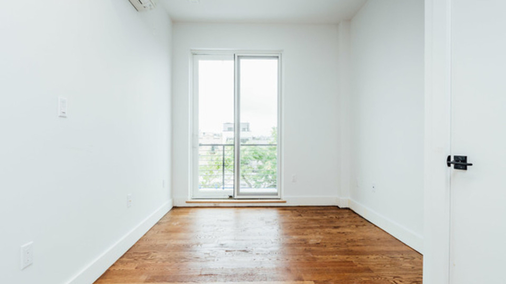 67 Stanhope St - Photo 7