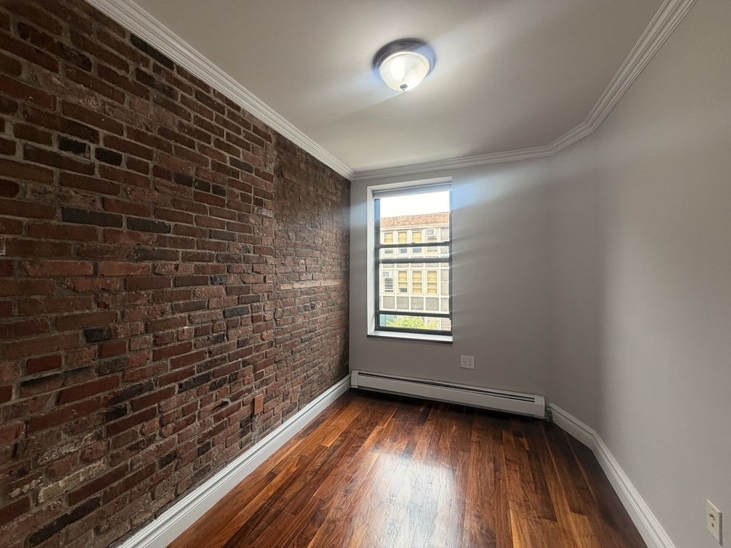 124 Ridge Street - Photo 1