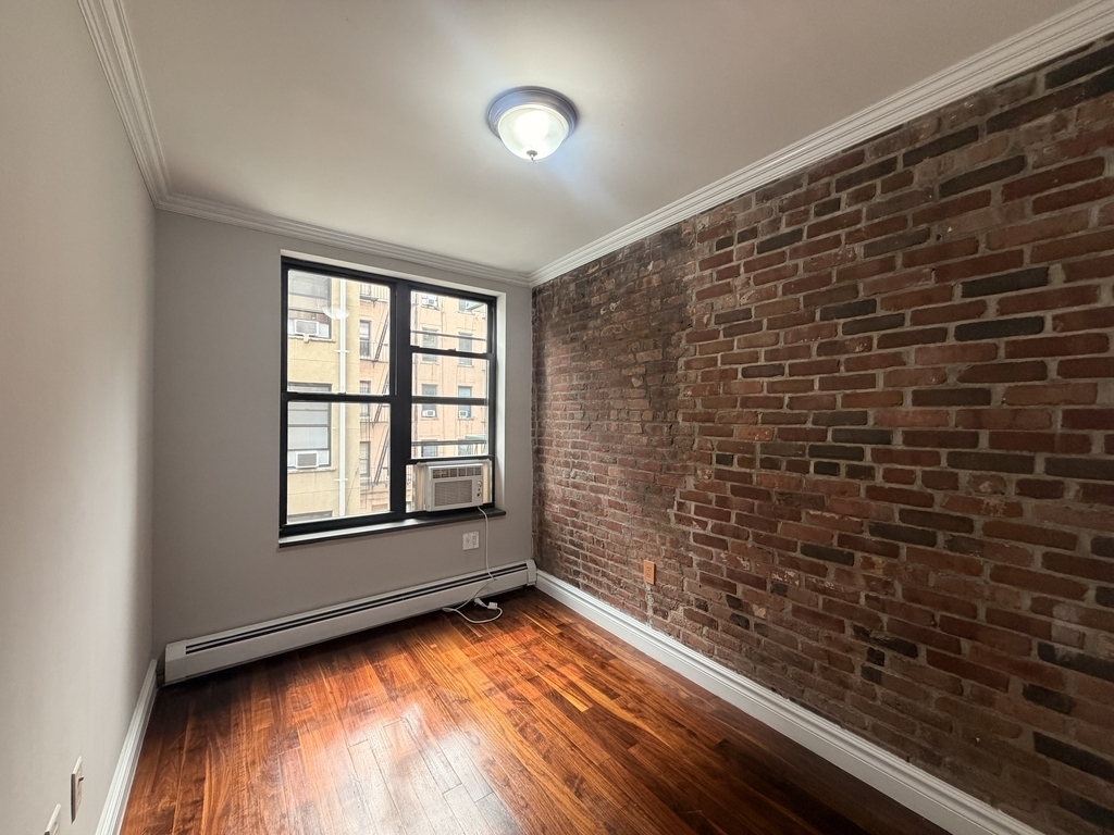 124 Ridge Street - Photo 4