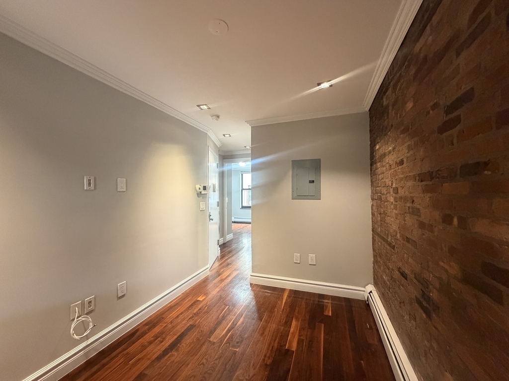 124 Ridge Street - Photo 2