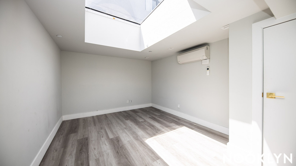 489 Washington Ave - Photo 11