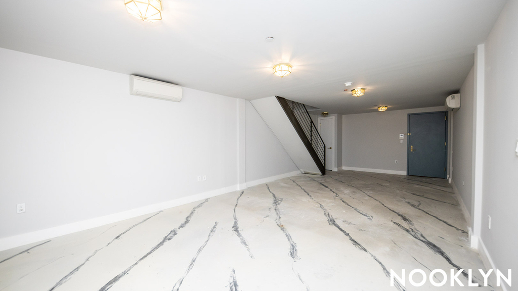 489 Washington Ave - Photo 1