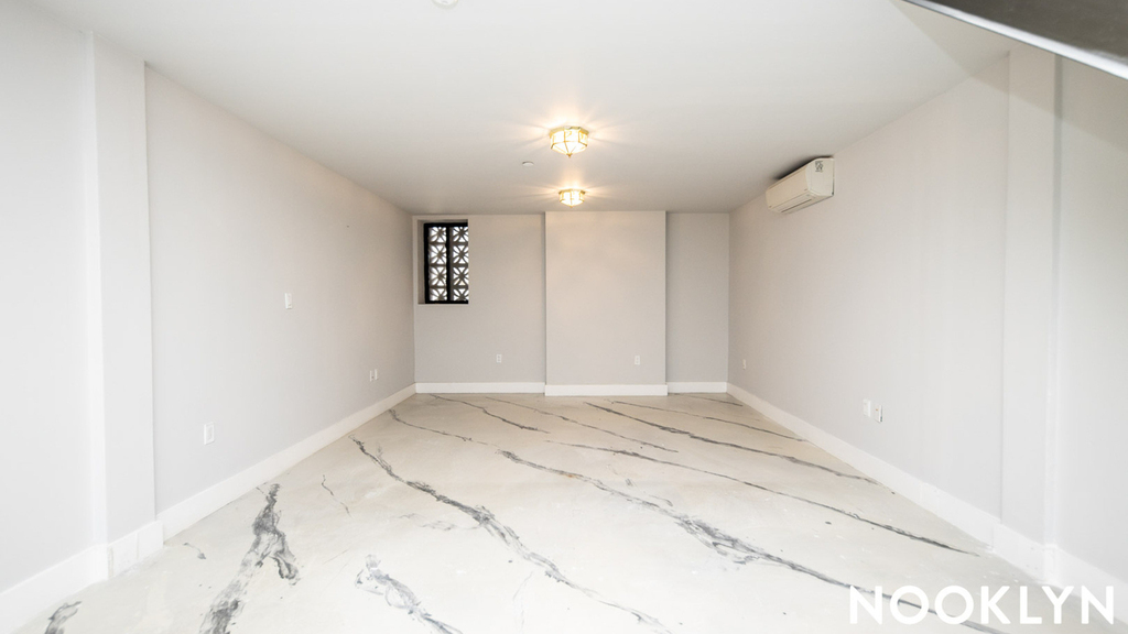 489 Washington Ave - Photo 3
